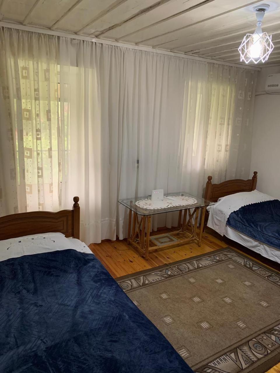 Geri Guesthouse Gjirokastër Exteriör bild